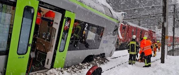 Švicarska: Vlak iskočio iz tračnica