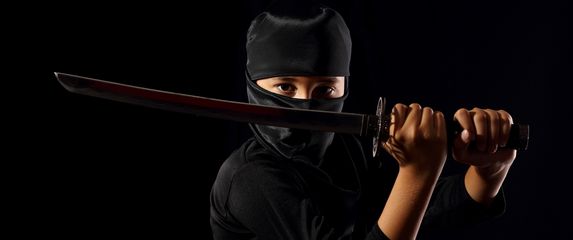 Kako se piše: ninja ili nindža