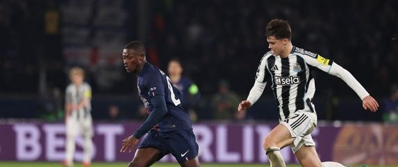 Nuno Mendes i Lewis Miley