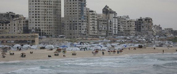 Plaža uz obalu grada Gaze