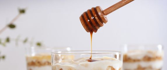 Dodavanje meda u jogurt odlično je za zdravlje