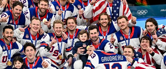 Američki hokejaši nakon Olimpijskog zlata