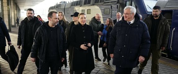 Dansku premijerku dočekao Andrii Sybiha‎