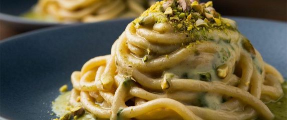 Tjestenina s umakom od pistacija