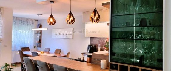 Luksuzan stan - pogled na Branimirovu - 4