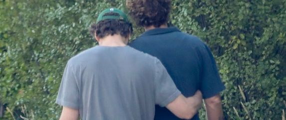 Pedro Pascal, Rafael Olarra