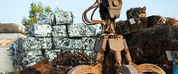 Stroj za otpad, ilustracija