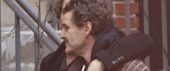 Pedro Pascal, Rafael Olarra