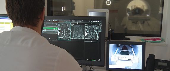 Dvojni rad liječnika