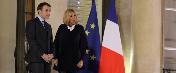 Francuski predsjednik i prva dama (Foto: AFP)