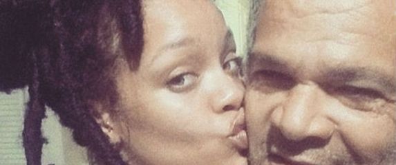 Rihanna i tata (Foto: Instagram)