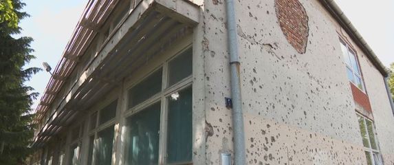 Škola u raspadu (Foto: Dnevnik.hr) - 2