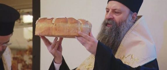 Česnica s novčićem