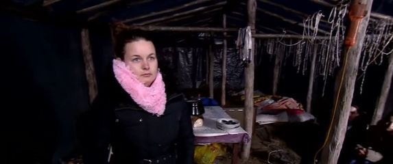 Obitelj Pavić zbog potresa živi u plasteniku - 2