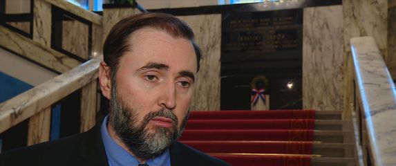 Krešimir Luetić o lažnom oglasu - 1