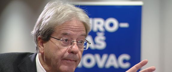 Paolo Gentiloni - 3