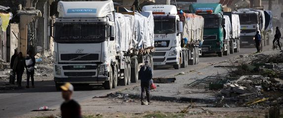 Prvi kamioni s humanitarnom pomoći ušli u Pojas Gaze