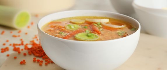 Varivo od poriluka i leće