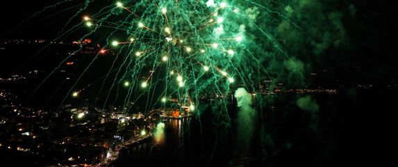 Vatromet; Ilustracija