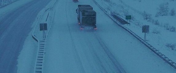 Autocesta, snijeg