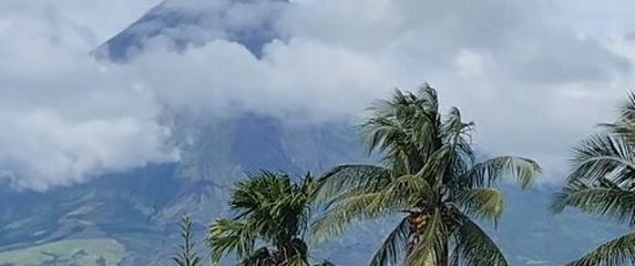 Očekuje se erupcija vulkana Mayon