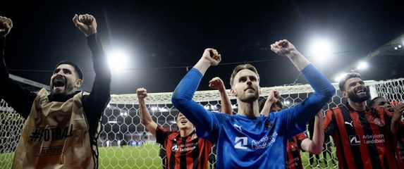 igrači Midtjyllanda slave pobjedu