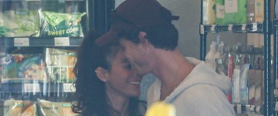 Shawn Mendes i Bruna Marquezine - 1