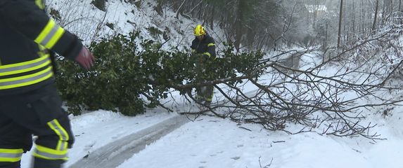 Problemi u prometu zbog snijega