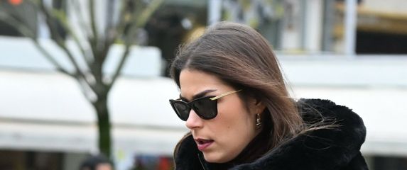 Ljepotica iz Zagreba u tajicama s efektom kože