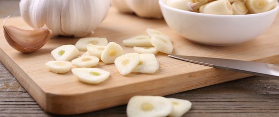 Češnjak je supermanirinica koja sadrži za zdravlje korisne spojeve