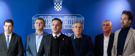 Saborski zastupnici Mosta