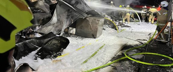 Požar kamiona u tunelu u Austriji - 6