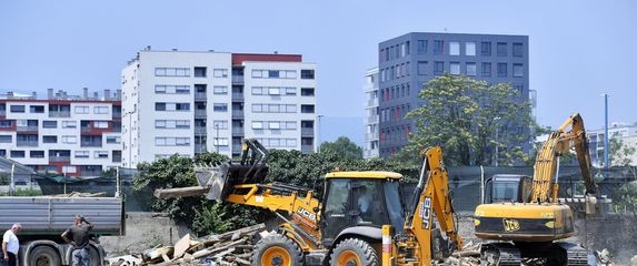 Rušenje Plinarskog naselja