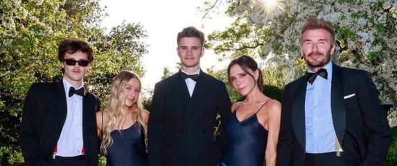 David i Victoria Beckham s djecom