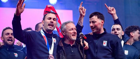 Karačić, Thompson i Duvnjak