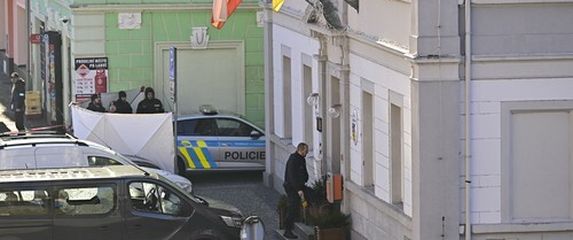Pucnjava u gradskoj vijećnici u Češkoj