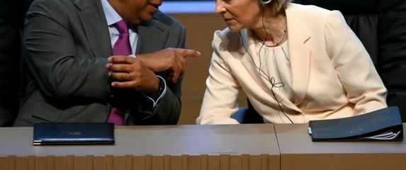 Antonio Costa i Ursula von der Leyen