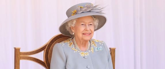 Kraljica Elizabeta II.