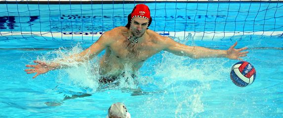 Mađari na peterce do polufinala EP-a