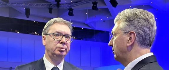 Aleksandar Vučić i Andrej Plenković u Davosu