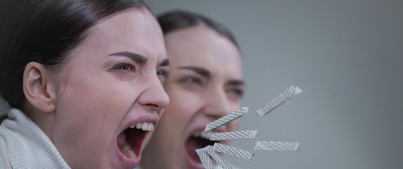 Slične žene koje viču