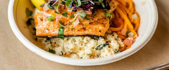 Masna riba poput lososa i batat dobri su izvori vitamina A