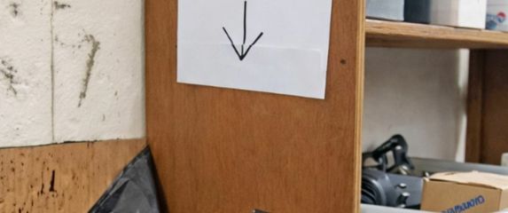 Urnebesno pogrešno napisan natpis otpaci