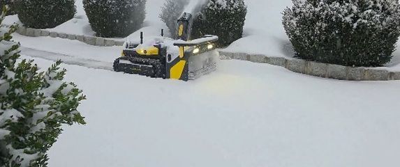 Robotski čistač snijega