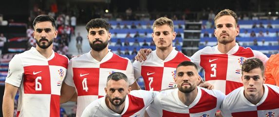 Josip Stanišić s reprezentacijom