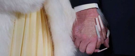 Nicki Minaj i Donald Trump drže se za ruke