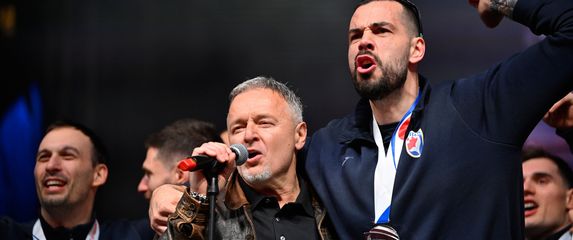 Doček rukometaša na trgu