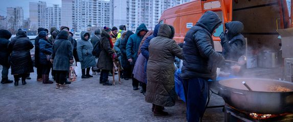 Red za besplatne tople obroke u Kijevu