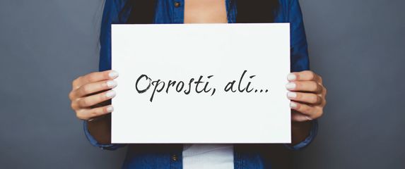 Ponekad isprike ne zvuče iskreno