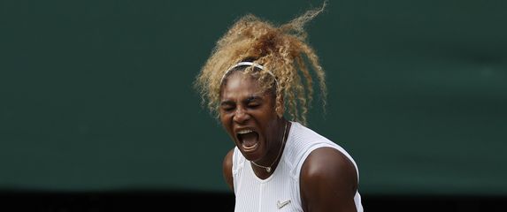 Serena Williams slavi osvajanje poena (Foto: AFP)